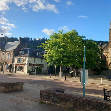 Stunning Village Centre Holiday Home 卡伦德 外观 照片